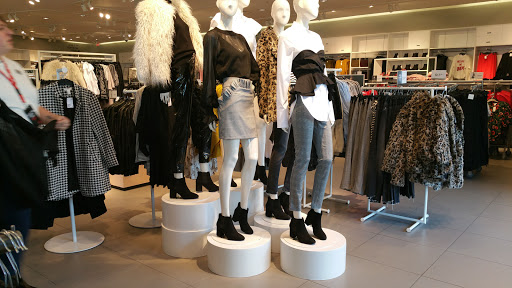 Clothing Store «H&M», reviews and photos, 410 Palladio Pkwy, Folsom, CA 95630, USA