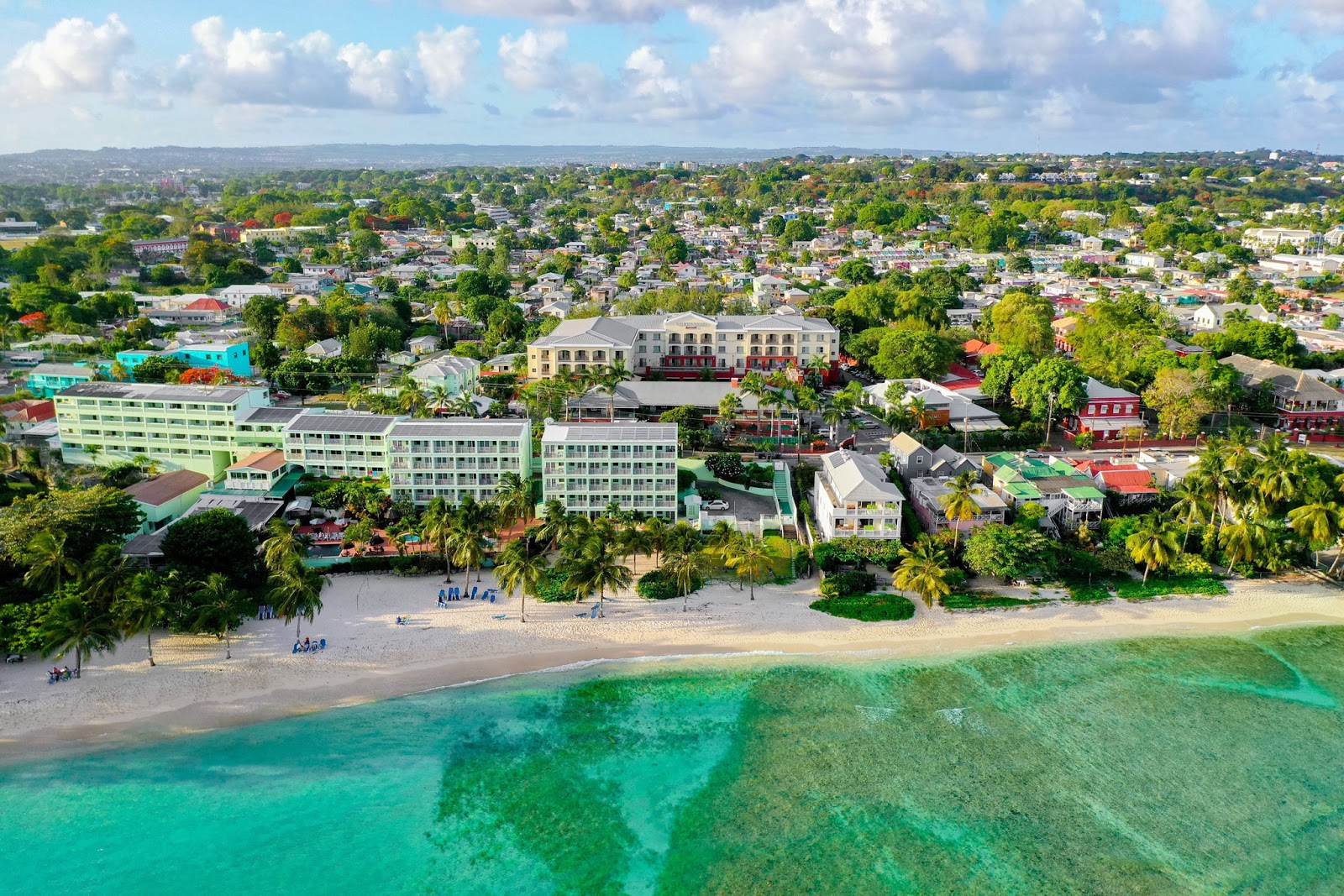 Foto af Paradise beach med høj niveau af renlighed