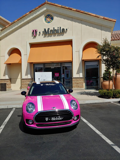 Cell Phone Store «T-Mobile», reviews and photos, 12435 Limonite Ave Suite 550, Mira Loma, CA 91752, USA