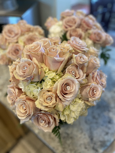 Florist «Flowers By Voytek», reviews and photos, 9524 Blind Pass Rd, St Pete Beach, FL 33706, USA