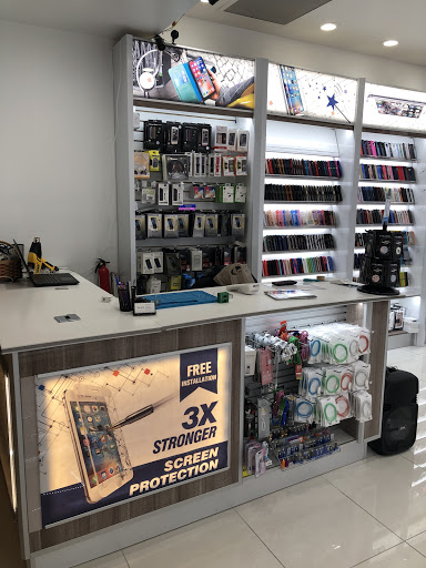 Phone Repair Service «The Fix - Mobile Phone & Computer Repair», reviews and photos, 17057 N Outer 40 Rd, Chesterfield, MO 63005, USA