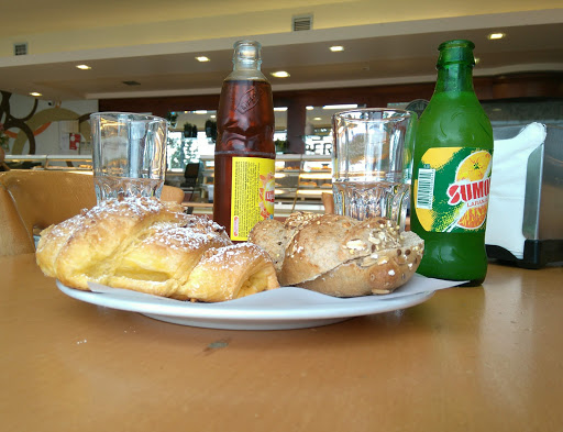 Pastelaria Moderna no Mariz, Braga