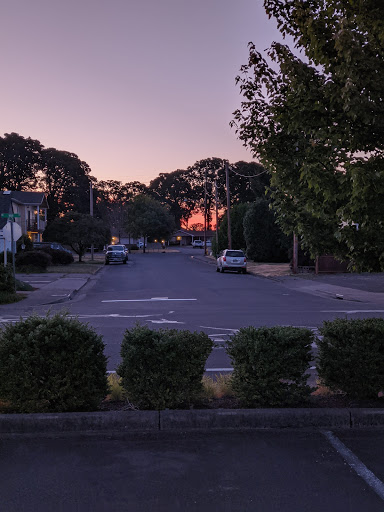 Furniture Store «At Home Furniture and Mattress Superstore», reviews and photos, 930 Hill St SE, Albany, OR 97322, USA