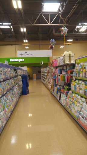 Supermarket «Giant Eagle Supermarket», reviews and photos, 7939 Day Dr, Cleveland, OH 44129, USA