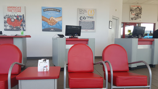 Tire Shop «Discount Tire Store - Burton, MI», reviews and photos, 4210 E Court St, Burton, MI 48509, USA