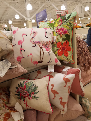 Department Store «T.J. Maxx & HomeGoods», reviews and photos, 105 Middlesex Ave, Somerville, MA 02145, USA