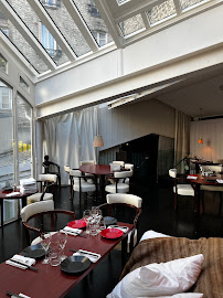 Atmosphère du Restaurant asiatique Restaurant Bon - Paris 16 - n°9