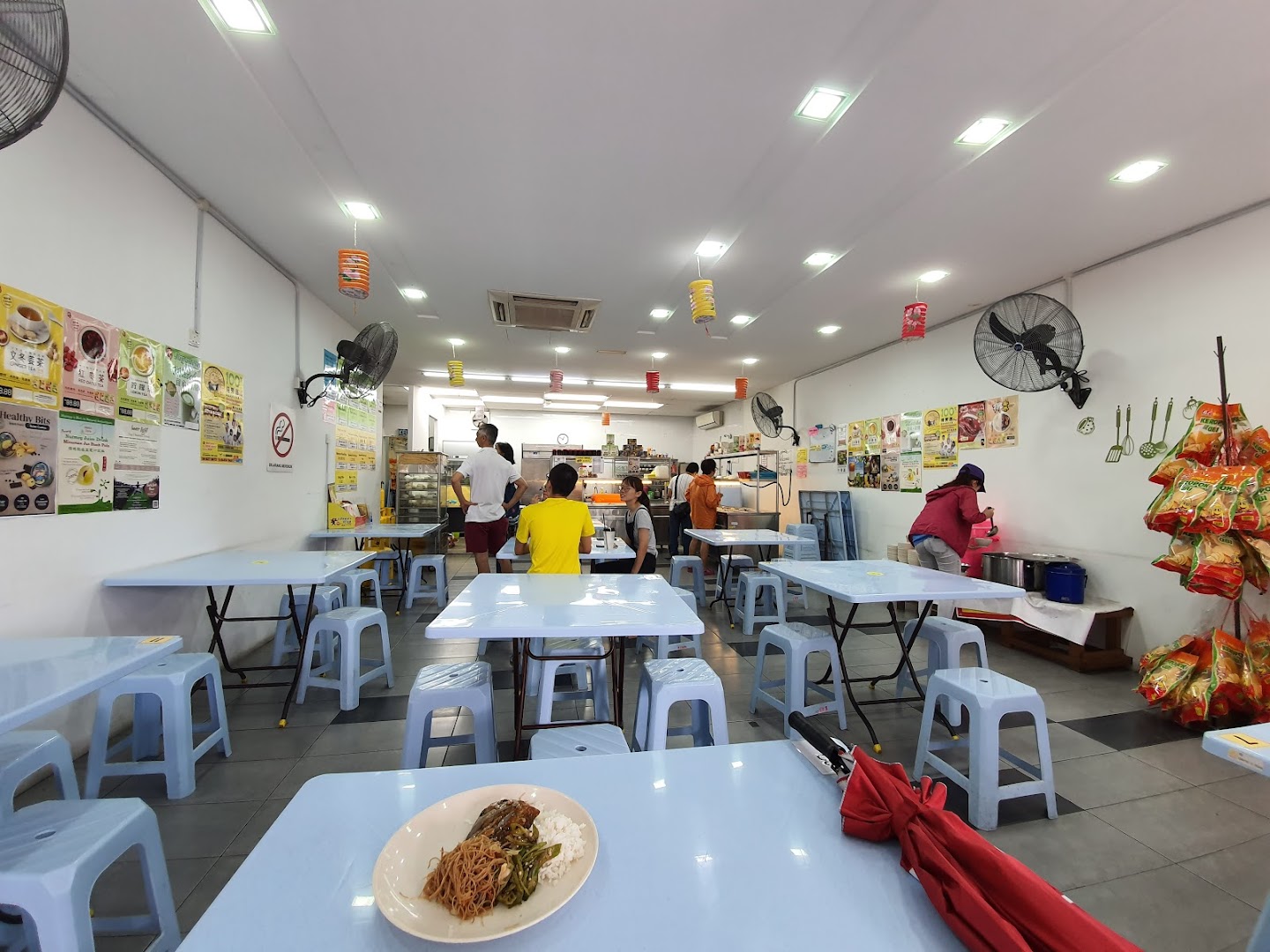 Sungai ara food court