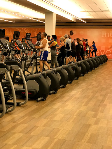 Health Club «La fitness», reviews and photos, 345 E Palatine Rd, Arlington Heights, IL 60004, USA