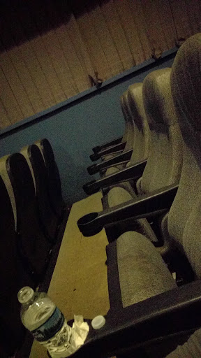 Movie Theater «MovieWorld Cinemas», reviews and photos, 242-02 61st Ave, Douglaston, NY 11362, USA