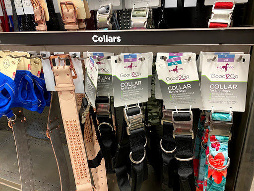 Pet Supply Store «Unleashed by Petco», reviews and photos, 520 S 23rd St, Philadelphia, PA 19146, USA