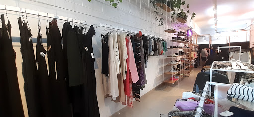 Galpón de Ropa SHOP, Av. Corrientes 3751, Almagro