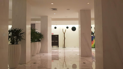 Shopping Mall «Fontainebleau Shops», reviews and photos, 4441 Collins Ave, Miami Beach, FL 33140, USA