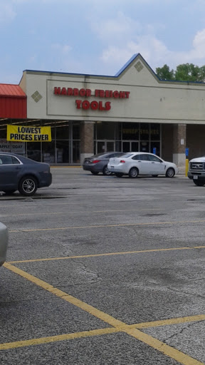 Hardware Store «Harbor Freight Tools», reviews and photos, 6272 Pearl Rd, Parma Heights, OH 44130, USA
