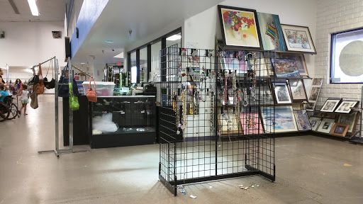 Thrift Store «Lindsay & Warner Goodwill Retail Store & Donation Center», reviews and photos, 874 E Warner Rd, Gilbert, AZ 85296, USA