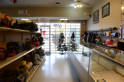 Pawn Shop «Marion Guns & Gold», reviews and photos, 361 7th Ave, Marion, IA 52302, USA