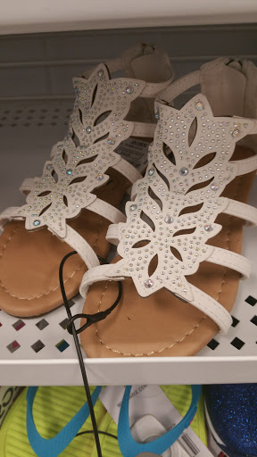 Clothing Store «Ross Dress for Less», reviews and photos, 2745 E Bidwell St, Folsom, CA 95630, USA