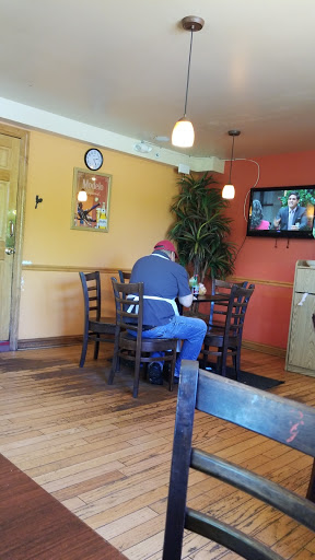 Grocery Store «Mendoza Grocery II», reviews and photos, 515 N Cedar Lake Rd, Round Lake, IL 60073, USA