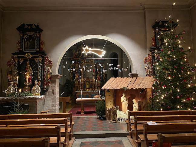 Kommentare und Rezensionen über Christkatholische Dorfkirche St. Leodegar