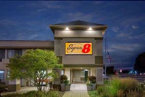 Super 8 by Wyndham Beloit image