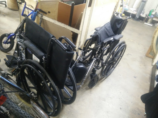 Thrift Store «VALUE VILLAGE Thrift Store», reviews and photos, 9334 Alondra Blvd, Bellflower, CA 90706, USA