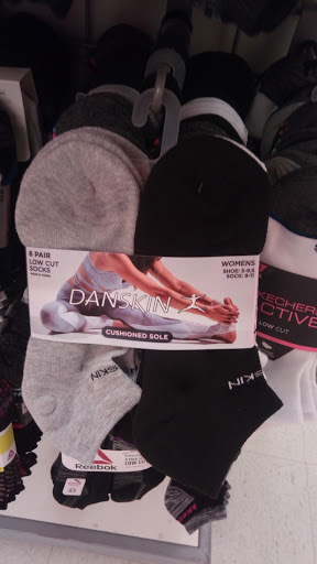 Department Store «T.J. Maxx», reviews and photos, 711 Southbridge St, Auburn, MA 01501, USA