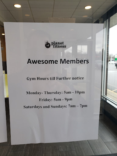 Gym «Planet Fitness», reviews and photos, 2223 N Lewis Ave, Waukegan, IL 60087, USA