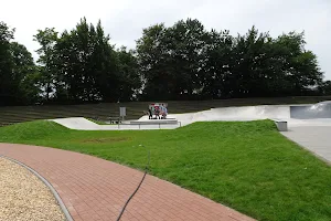Skateanlage im Mehrgenerationenpark image