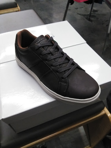 Shoe Store «WSS», reviews and photos, 1125 N Mt Vernon Ave, Colton, CA 92324, USA