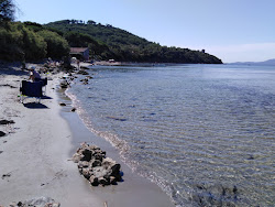 Foto von Bengodi beach mit schmutzig Sauberkeitsgrad