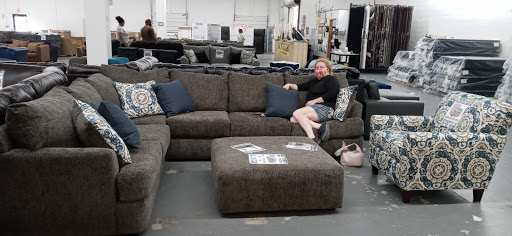 Furniture Store «American Freight Furniture and Mattress», reviews and photos, 2655 S Arlington Rd, Akron, OH 44319, USA