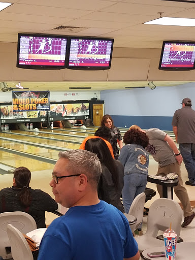 Bowling Alley «Laraway Lanes», reviews and photos, 1009 W Laraway Rd, New Lenox, IL 60451, USA