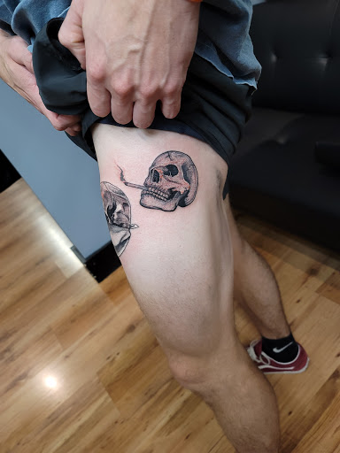 Explore daisy tattoo ideas, creative tattoo ideas in Brandon, available at Soul Reflections