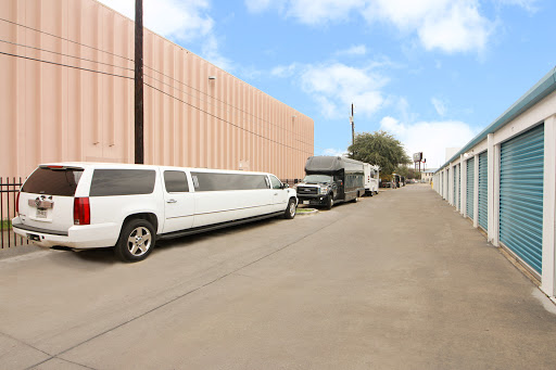 Self-Storage Facility «Store Here Self Storage», reviews and photos, 8956 Research Blvd, Austin, TX 78758, USA