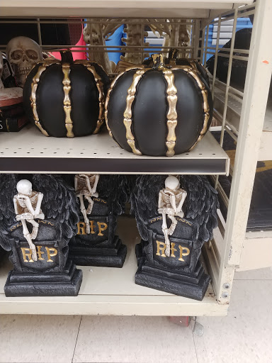 Discount Store «Big Lots», reviews and photos, 16100 E 10 Mile Rd, Eastpointe, MI 48021, USA