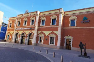 Estacíon de Alcazar De San Juan Adif image