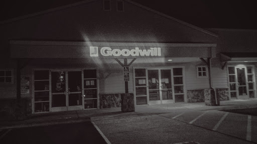 Thrift Store «Goodwill - Redwood Empire», reviews and photos, 6450 Hembree Ln, Windsor, CA 95492, USA