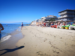 Paralia Kolimvisis'in fotoğrafı kirli temizlik seviyesi ile