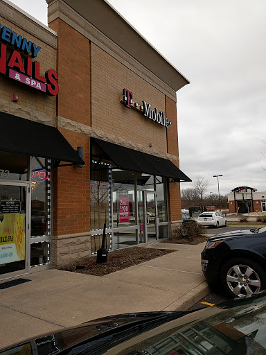 Cell Phone Store «T-Mobile», reviews and photos, 2071 Orchard Rd, Montgomery, IL 60538, USA