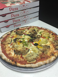 Plats et boissons du Pizzas à emporter Pizza Bella à Le Plan-de-la-Tour - n°17