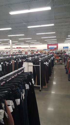 Clothing Store «Burlington Coat Factory», reviews and photos, 1160 Dawsonville Hwy, Gainesville, GA 30501, USA