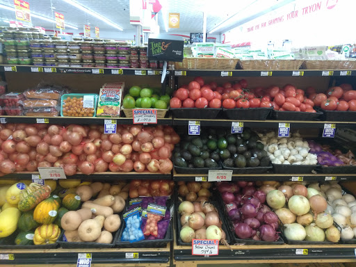 Grocery Store «Tryon IGA Supermarket», reviews and photos, 370 S Trade St, Tryon, NC 28782, USA