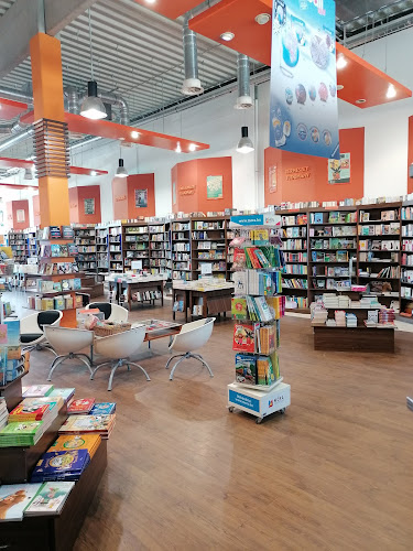 LIRA Könyvesbolt - Bevásárlóközpont