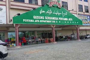 Pertama Jaya Department Store image