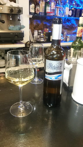 Vino Y Marea