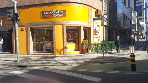 Chocolates Brasil Cacau - Curitiba Centro - Alameda Cabral | Cafeteria e Chocolateria