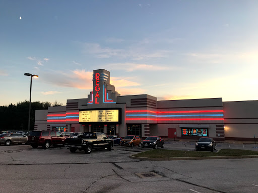 Movie Theater «Regal Cinemas Independence 10», reviews and photos, 1210 Independence Ave, Akron, OH 44310, USA