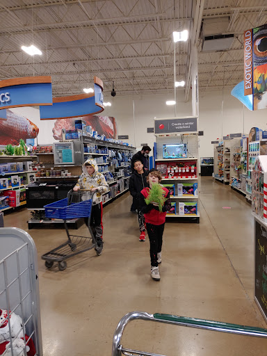 Pet Supply Store «PetSmart», reviews and photos, 4540 Grape Rd, Mishawaka, IN 46545, USA