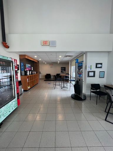Honda Dealer «Honda BMW of Champaign», reviews and photos, 100 Burwash Ave, Savoy, IL 61874, USA