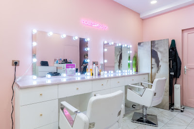 Dolls Beauty - Nails & Hair à La Courneuve